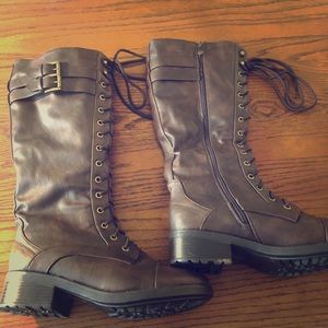 Knee High boots nwot